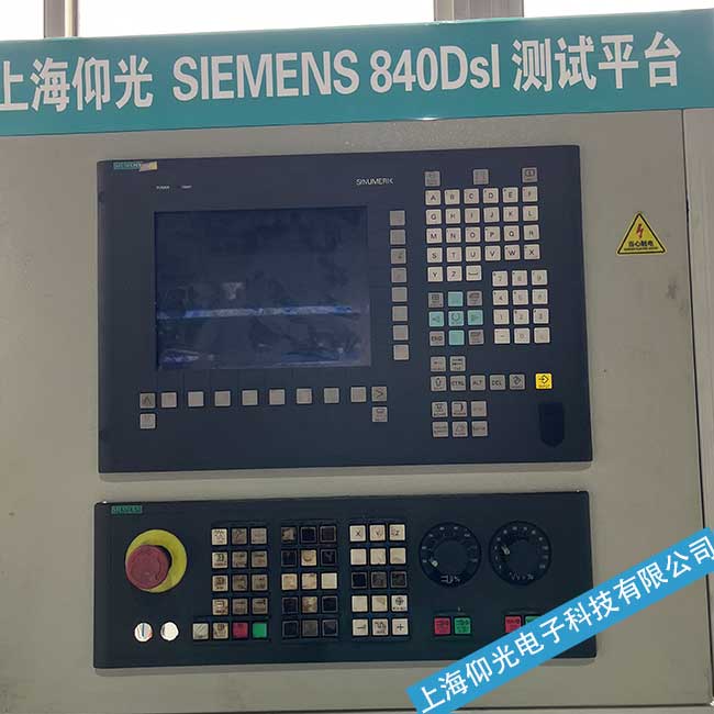 ���(y��ng)���T�Ӕ�(sh��)��ϵ�y(t��ng)SINUMERIK 810D�_(k��i)�C(j��)��ͣ�چ���(d��ng)���治��(d��ng)���ϾS�޹��S